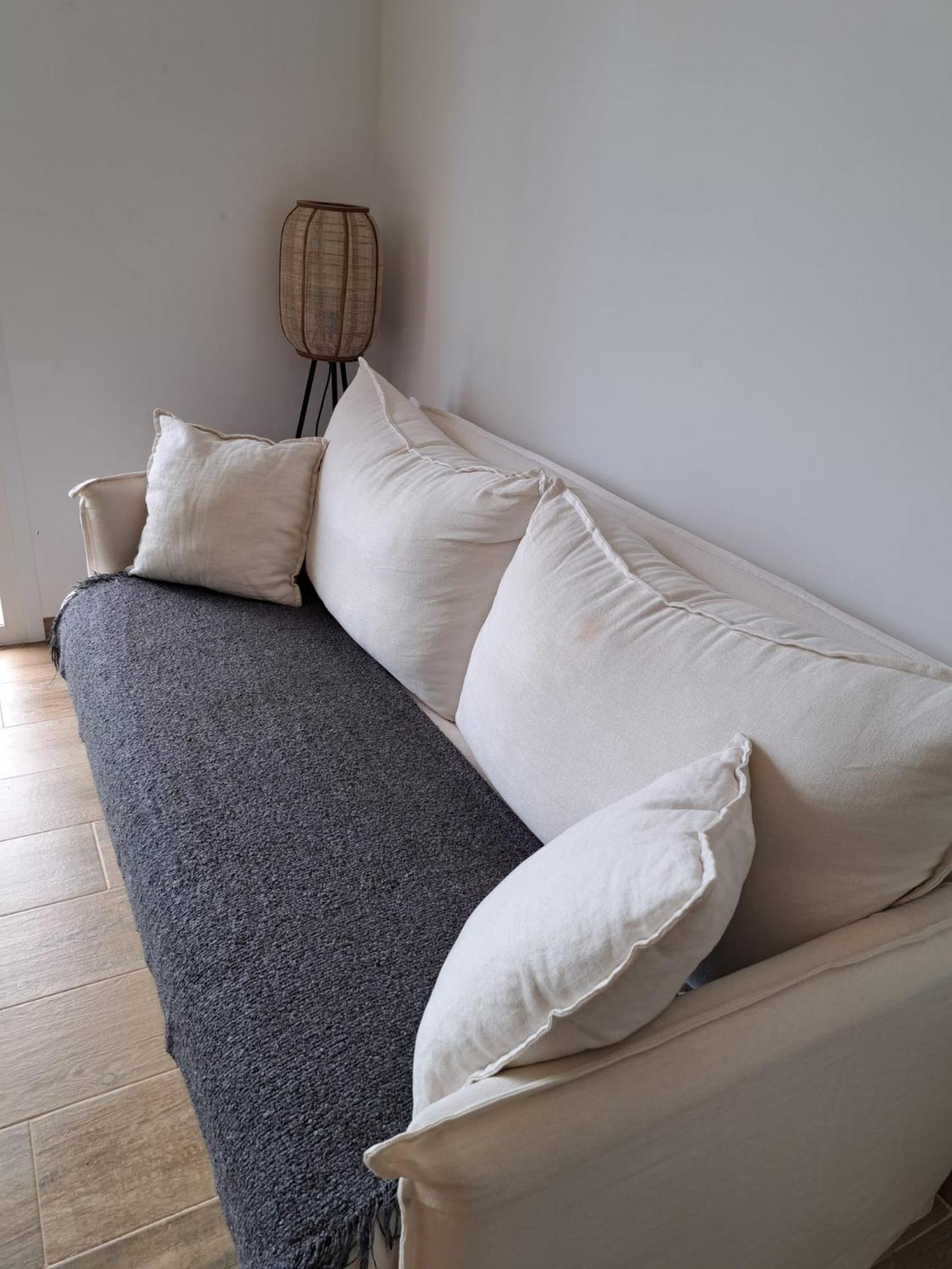 Nice 2 Bedroom Bali Apartment With Sea Views 또레비에하 외부 사진